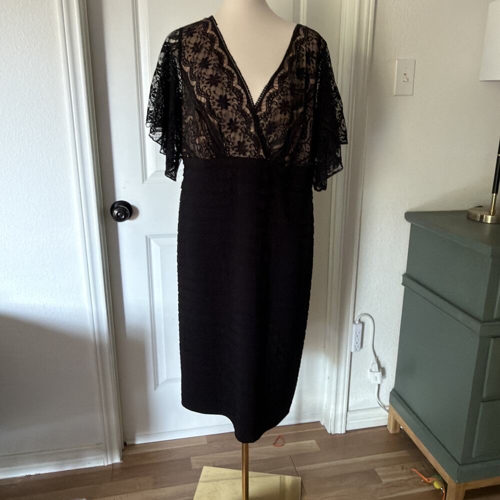 Adrianna Papell Black Lace Dress Size 14 Sheath Cocktail V Neck Flutter Sleeve